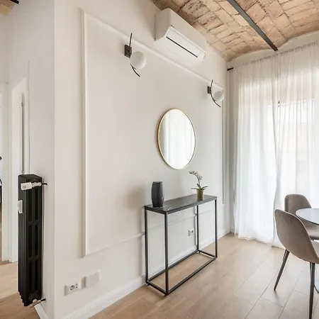 W Termini Apartman *