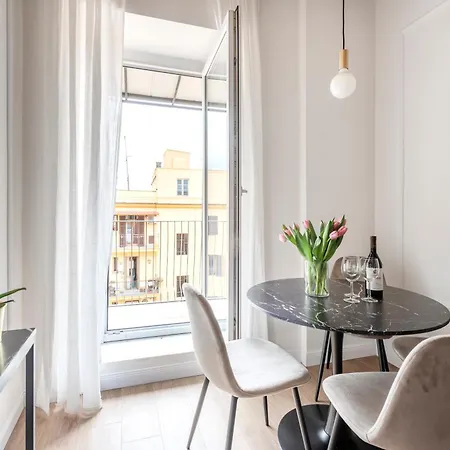 W Termini Apartament *